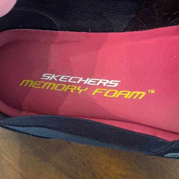 Sketcher lightweight slip on shoe black size 10 women’s memory foam - Picture 2 of 4